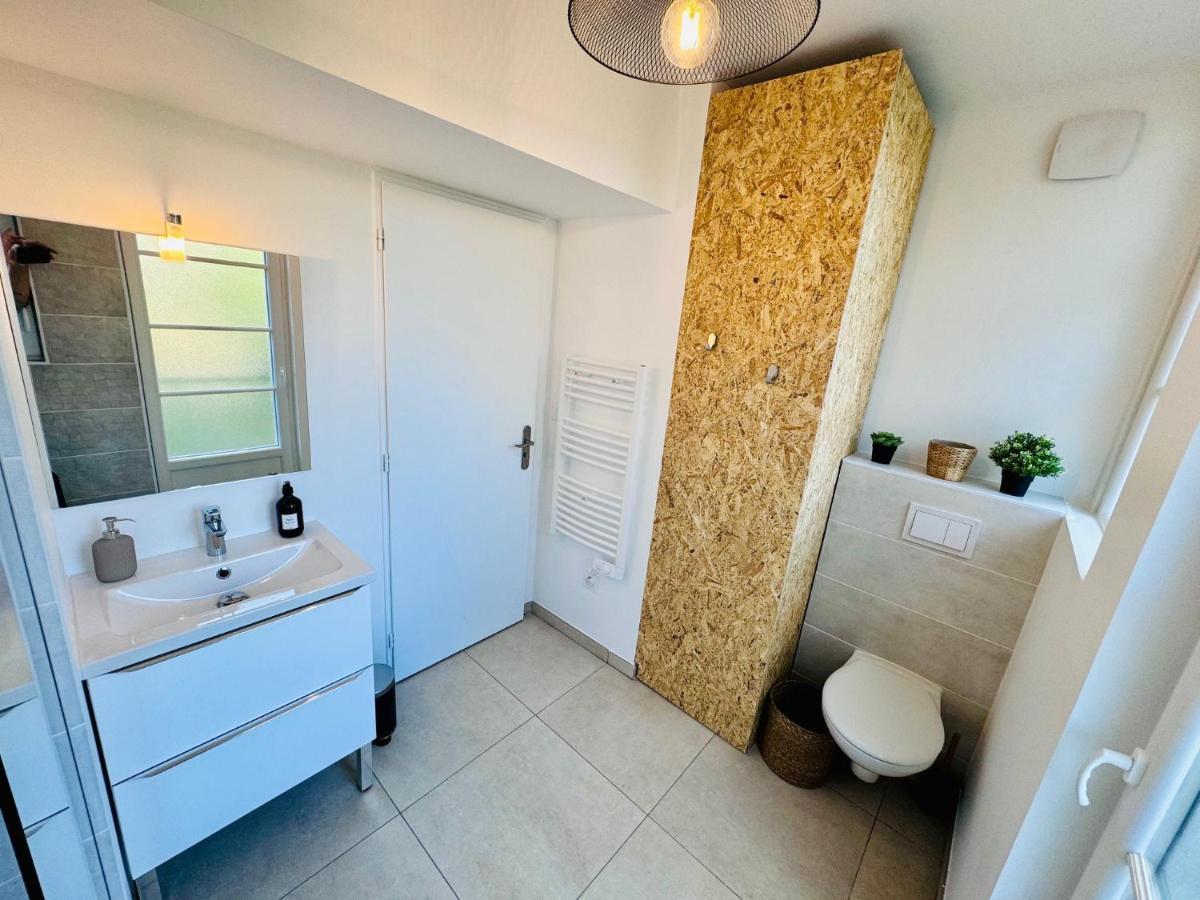 Chaleureux T2 Proche Gare Apartment Bourgoin-Jallieu Bagian luar foto